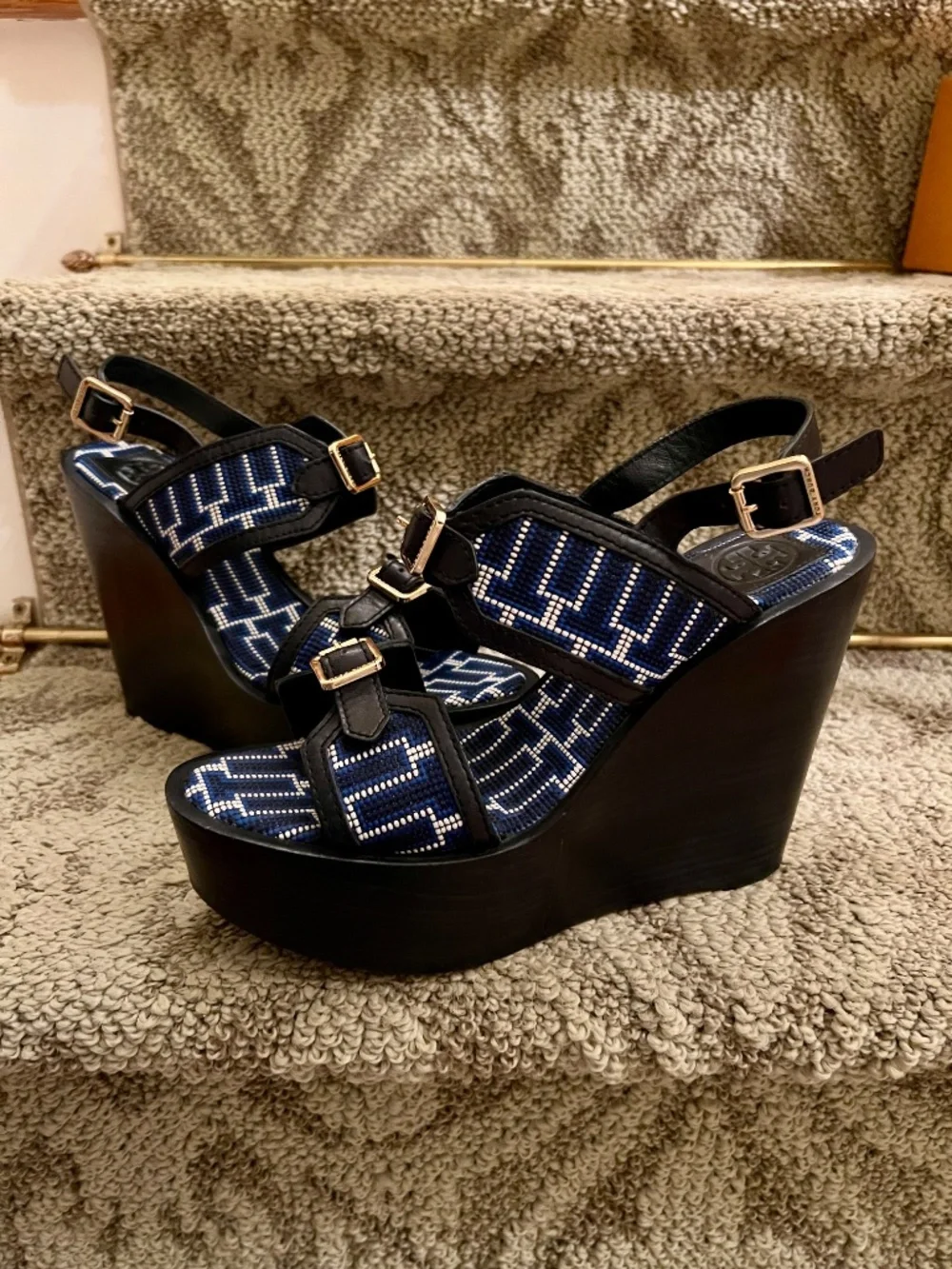 EUC Tory Burch Florin Needlepoint Platform Wedge Sandals Navy Blue Size 9.5 M